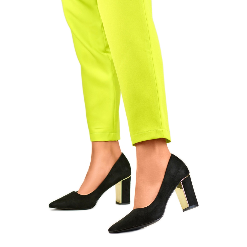 Naisten pumput korkeakorkoisessa GD-DO112A_B, musta