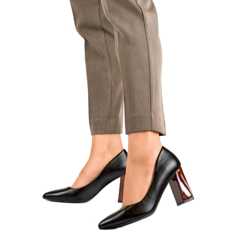 Naisten pumput GD-FL486A-B musta