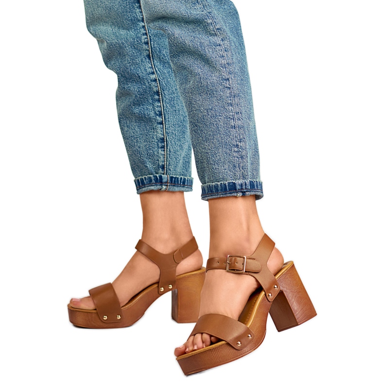 Naisten sandaalit 3993CA ruskea