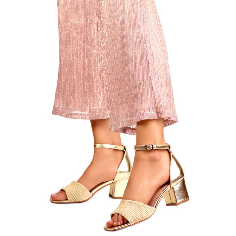 Naisten sandaalit 8738GO beige