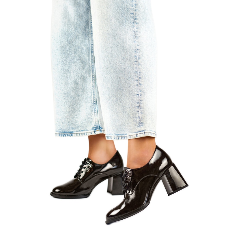 Naisten kengät 24-63510B musta