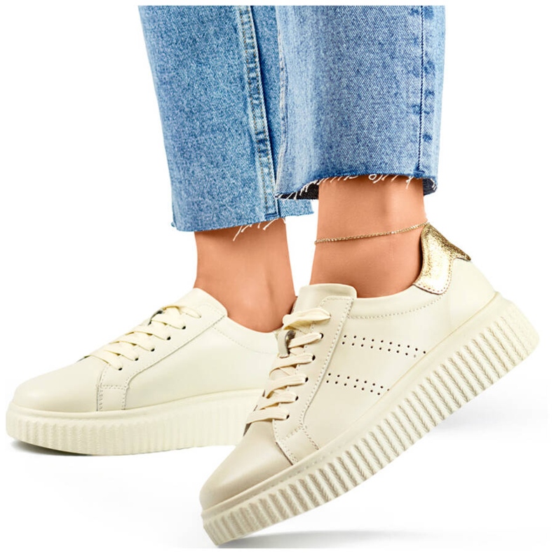 Naisten nahkaiset urheilukengät alustalla, beige GD-RS2007BE