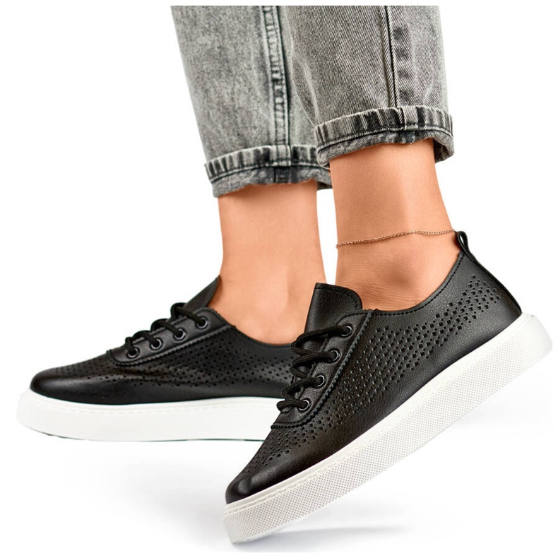 Naisten alustakengät, harjakattoiset lenkkarit, mustat 777-1B