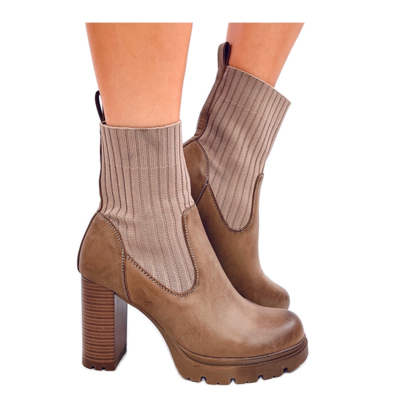 Khaki-korkoiset nilkkurit ruskea