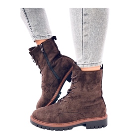 Ruskeat mokkanahkaiset nilkkurit