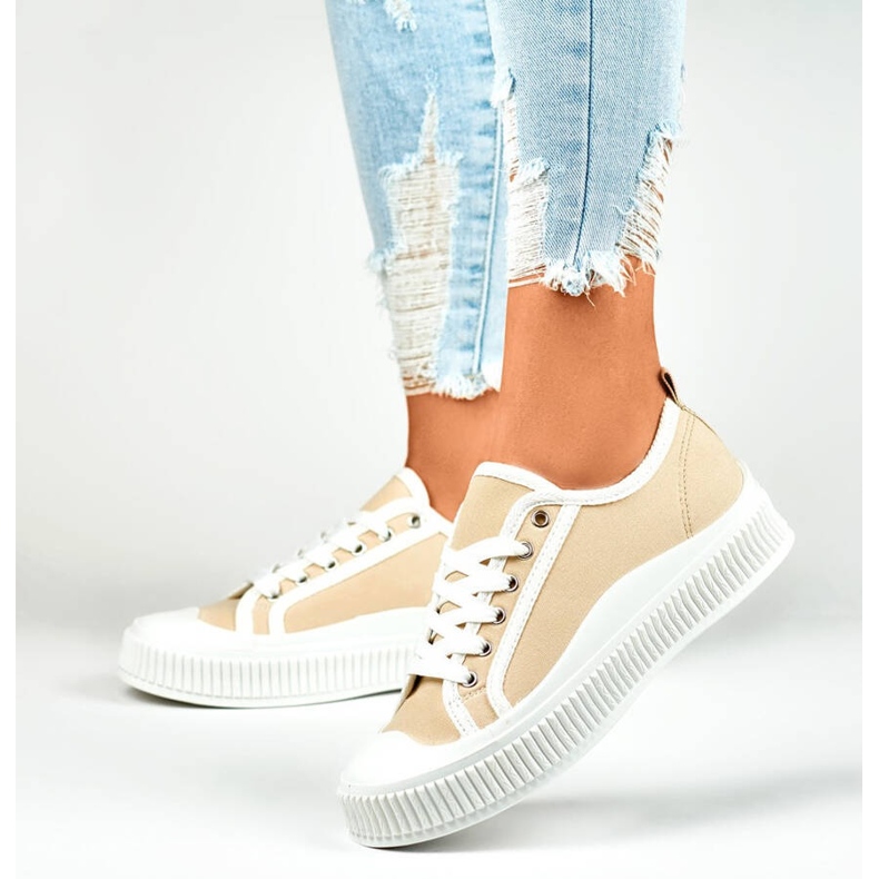 Matalat tennarit, joissa valkoinen pohja, beige 2667BE