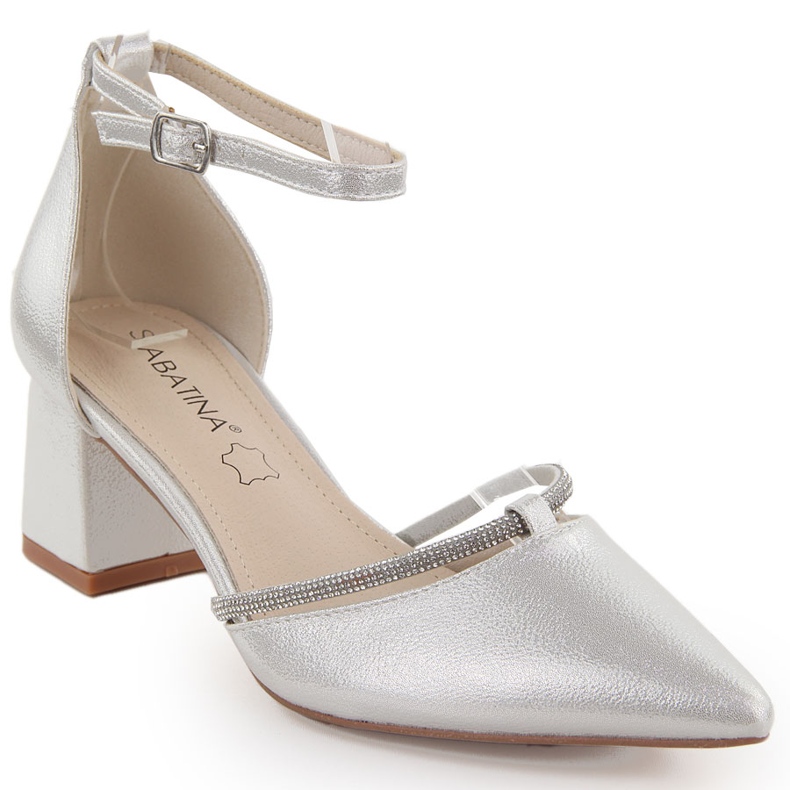 Hopeiset Sabatina naisten teräksiset sandaalit kuutiozirkonialla hopea