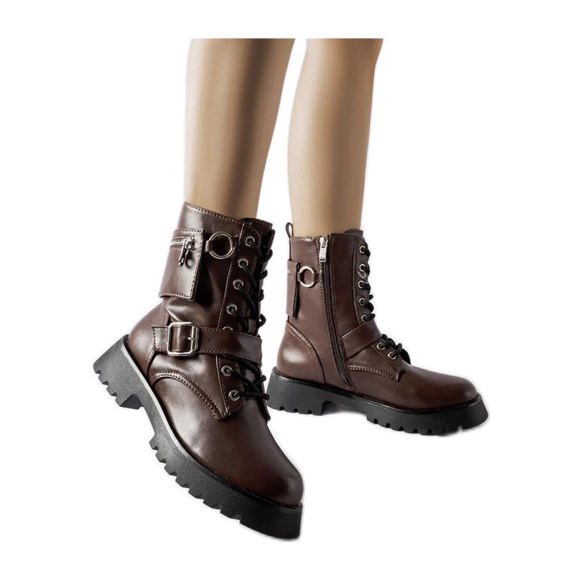 Ruskea eristetty työlaukku pussilla