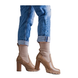 Tumman beigenväriset nilkkurit eko-nahasta