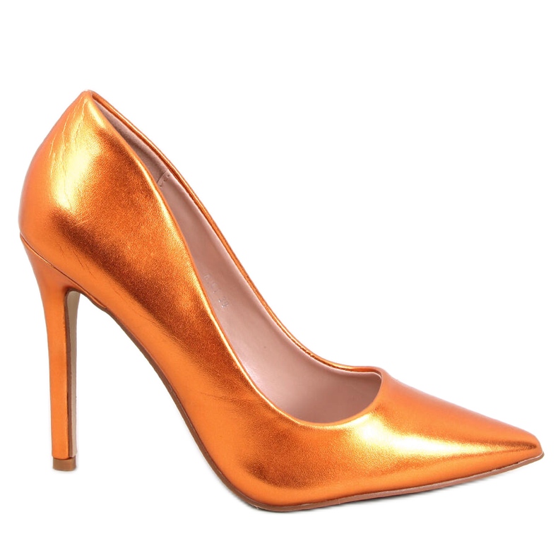 Oranssit stiletto-pumput