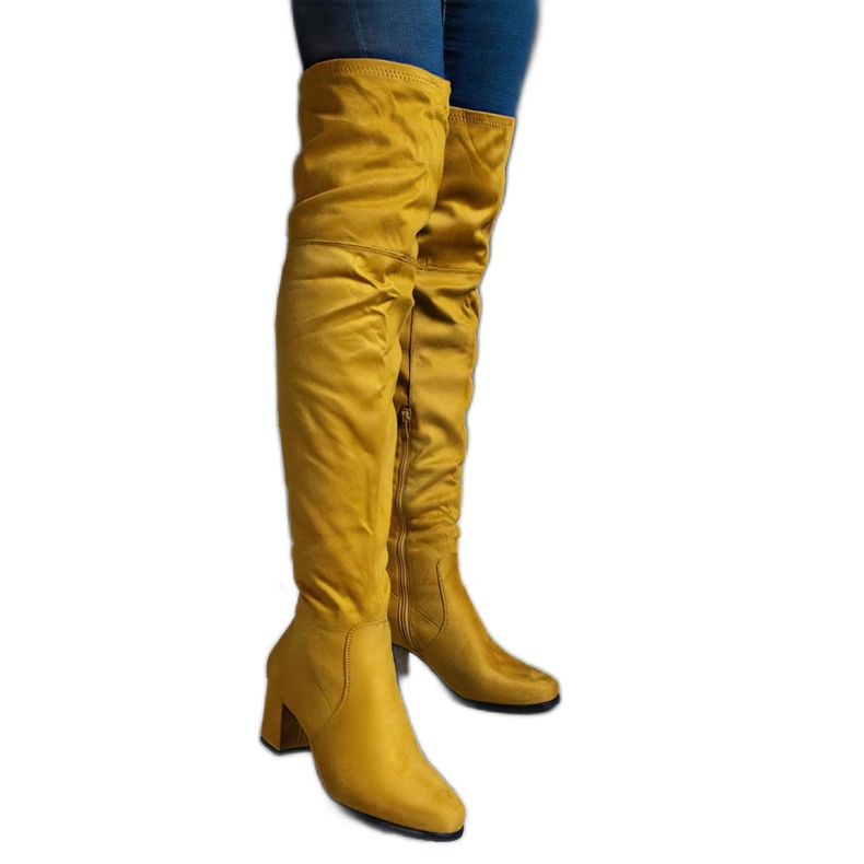 Keltaiset ylipolven saappaat ekologisesta mokkasta keltainen