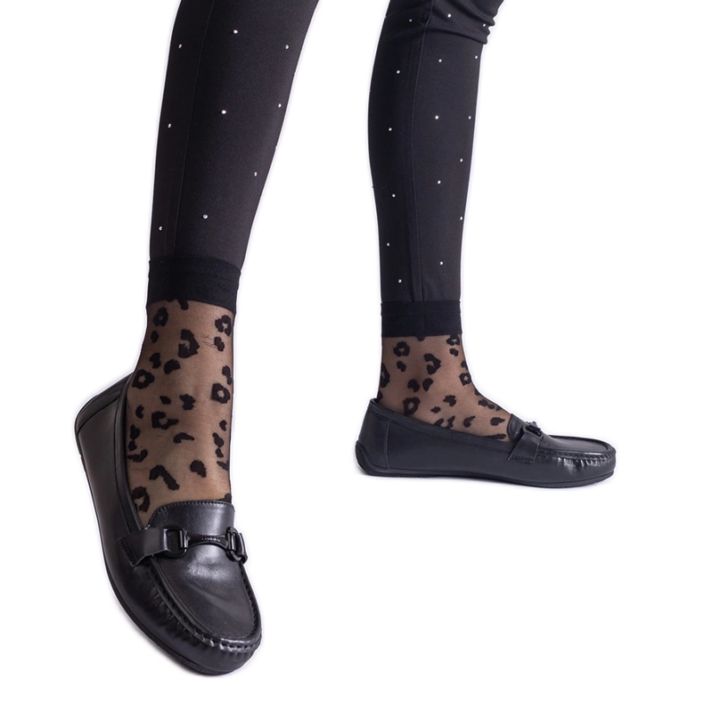 Mustat klassiset mokasiinit ekologisesta nahasta