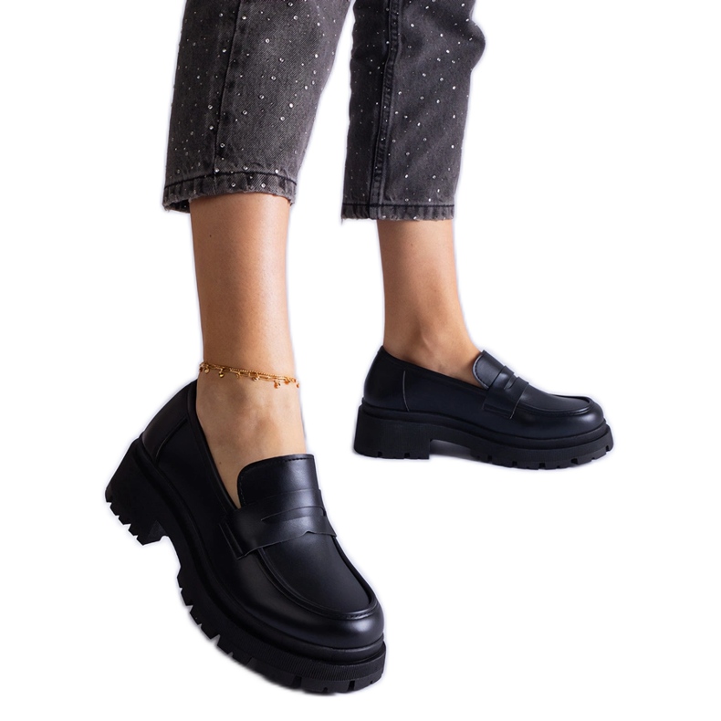 Mustat eko-nahkaiset mokasiinit