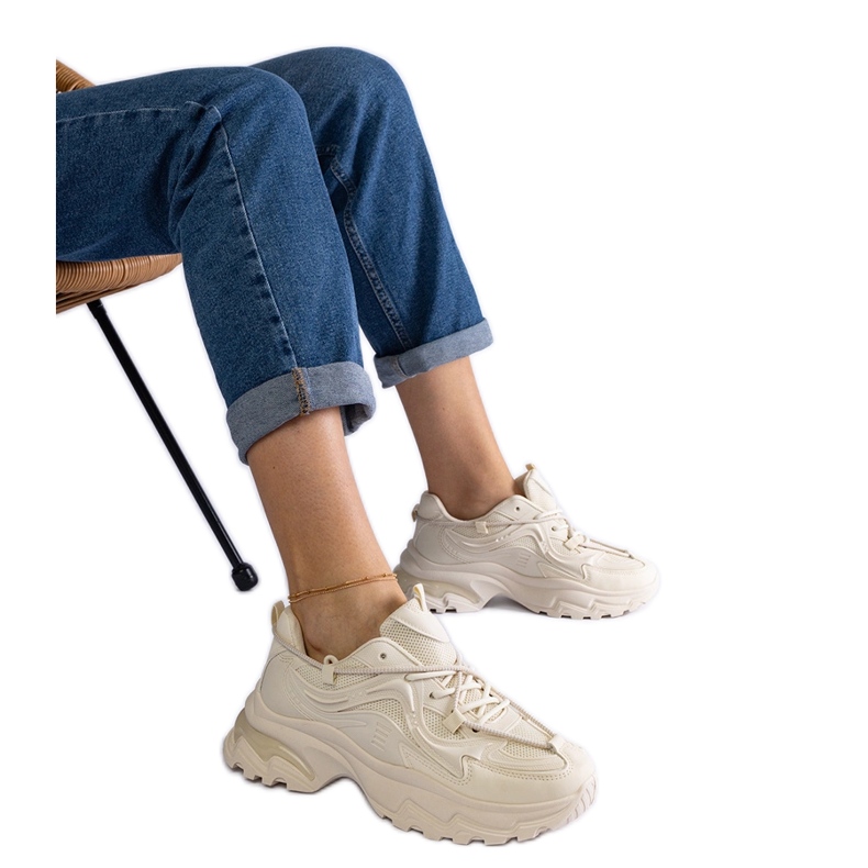 Naisten beigenväriset urheilulenkkarit