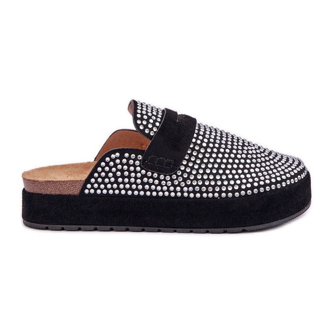 Naisten flip flops, joka on koristeltu zirkonilla mustalla alustalla