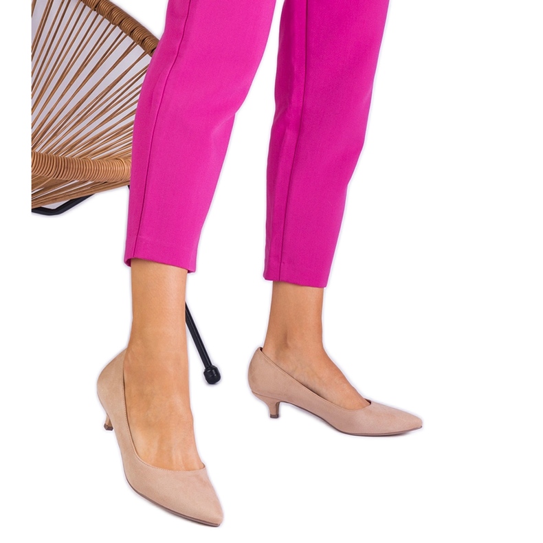 Beige pumput Ekozamszista matalalla nastalla