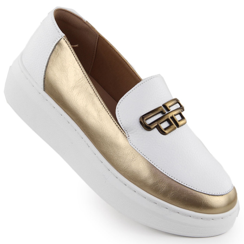 Naisten nahkakengät laiturilla valkokulta T.Sokolski W25-499 valkoinen