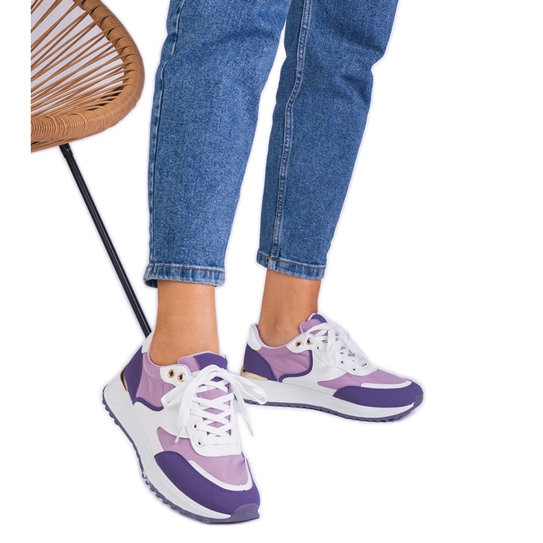 Violetti naisten lenkkarit, joissa on kultainen lisäys