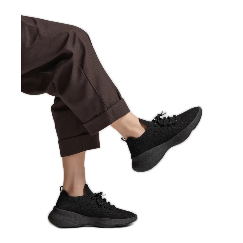 Naisten lenkkarit Astaro musta