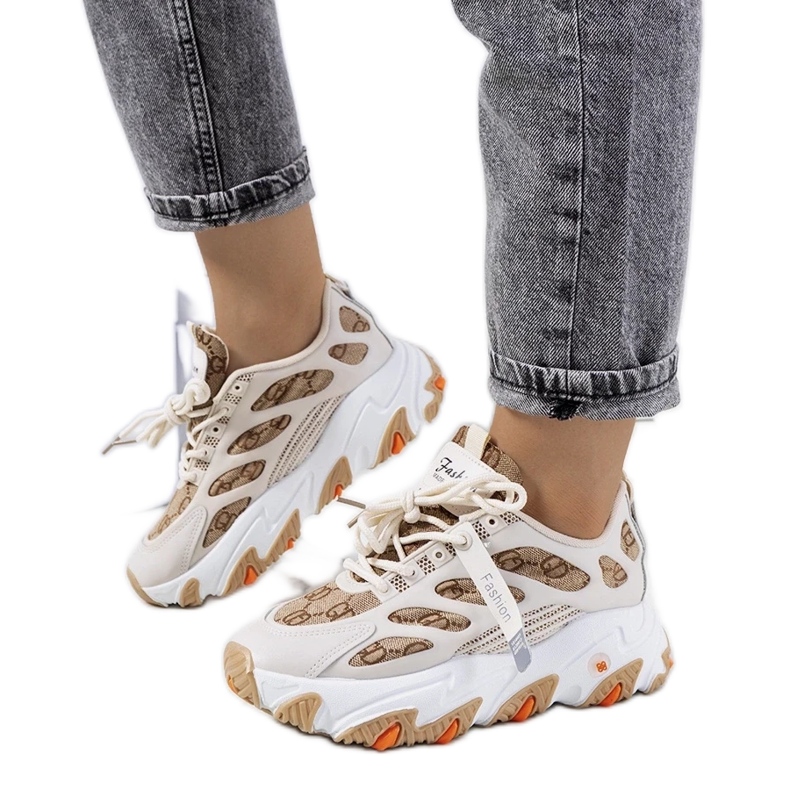 D/GMR Naisten beigenväriset lenkkarit Melseniltä