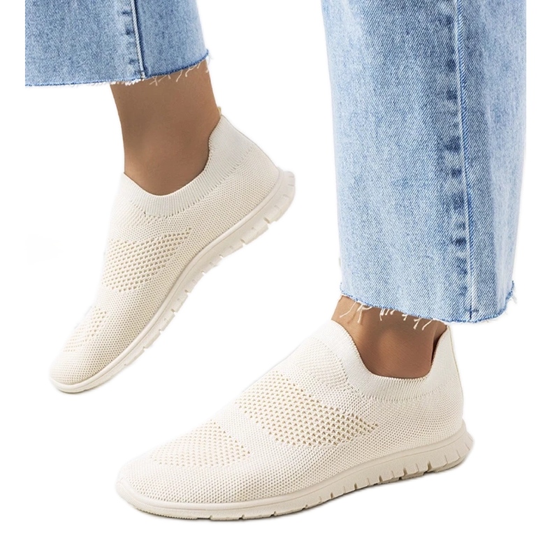 D/GMR Santen beigenväriset urheilulenkkarit