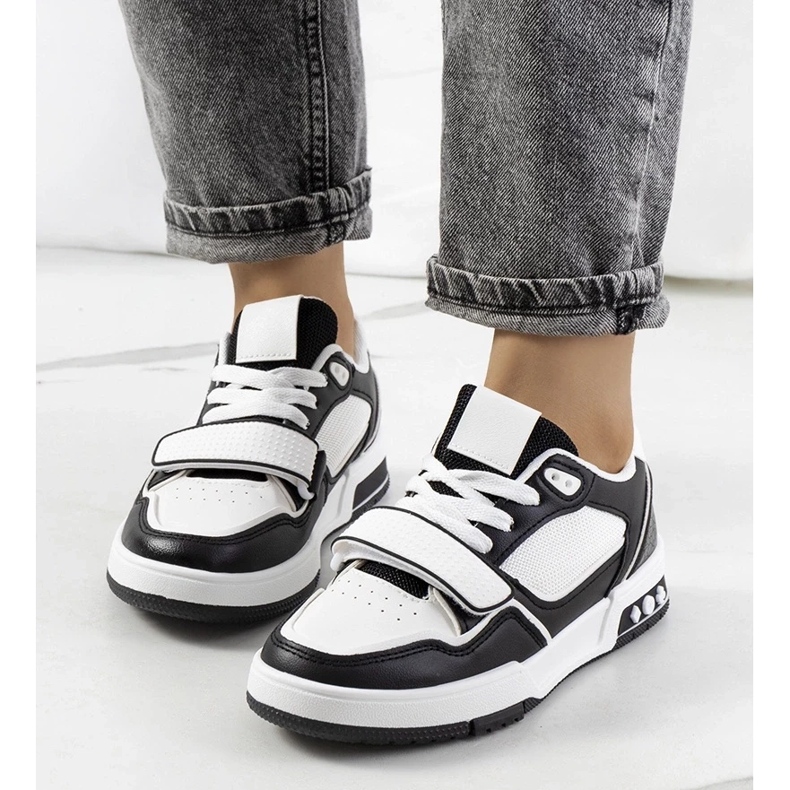 D/GMR Mustat naisten Kadie-lenkkarit valkoinen