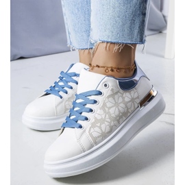 D/GMR Erinin valkoiset ja siniset kengät, joissa on rei'itys valkoinen