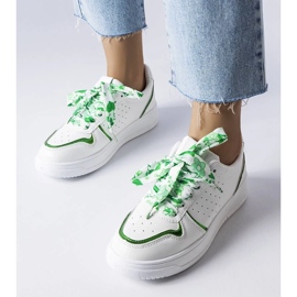 D/GMR Valkoiset lenkkarit, jotka on sidottu Pryor-nauhalla valkoinen