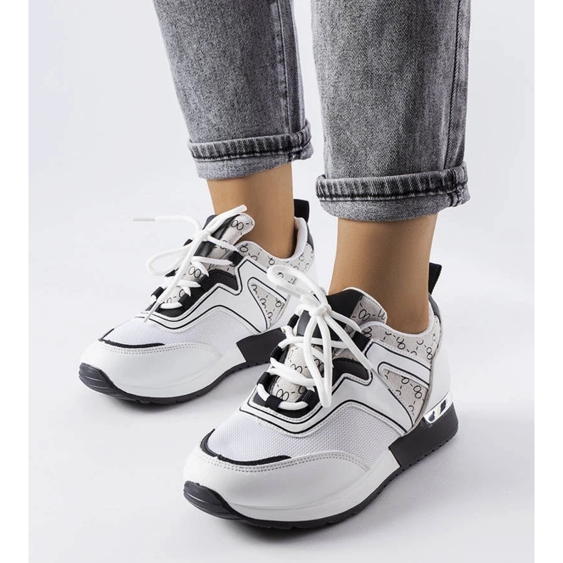 D/GMR Bedordin valkoiset tennarit kultaisilla elementeillä valkoinen