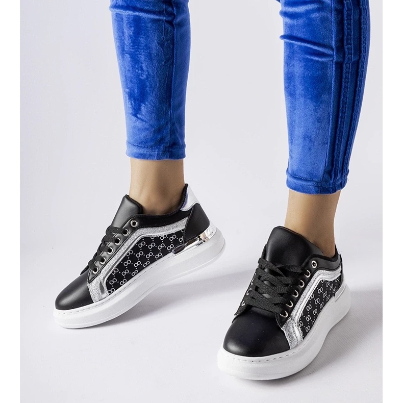 D/GMR Mustat tennarit hopeisella Leo-koristeella