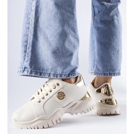 D/GMR Beiget lenkkarit massiivisella Arpaia-pohjalla