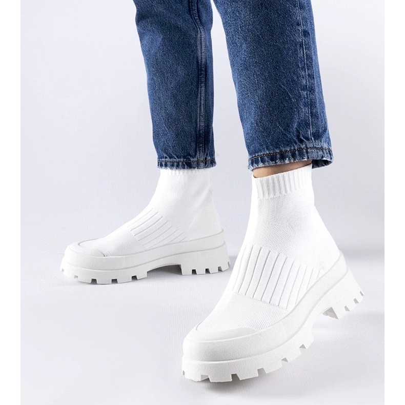 D/GMR Valkoiset lenkkarit joustavalla Varden-päällisellä valkoinen