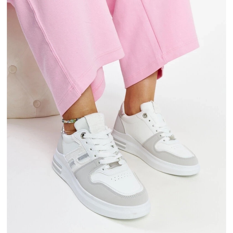 D/GMR Valkoiset ja harmaat tennarit Negisti-alustalla valkoinen