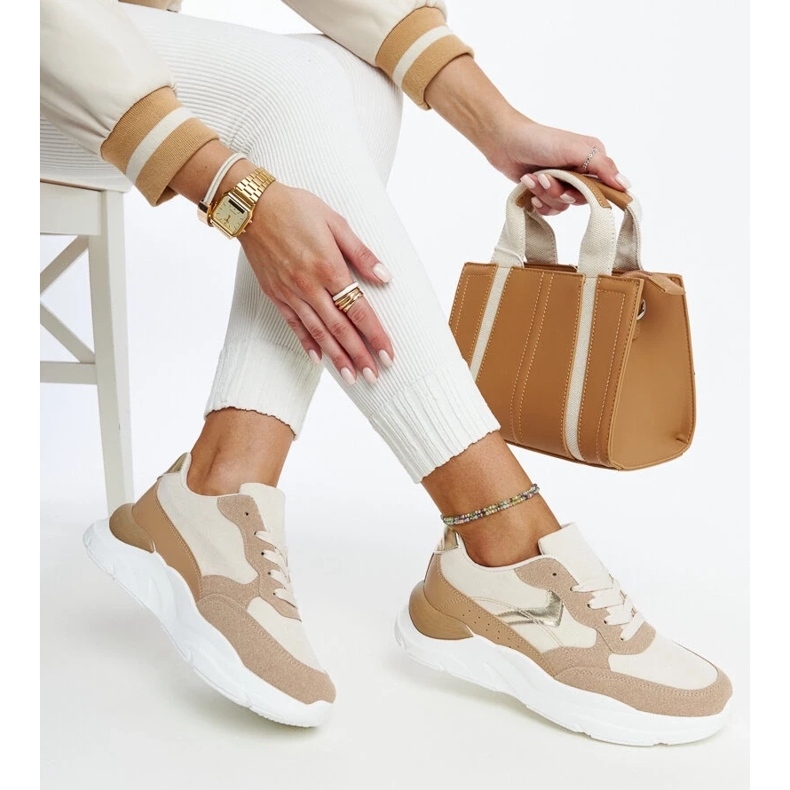 D/GMR Ruskeat lenkkarit Nereida-alustalla