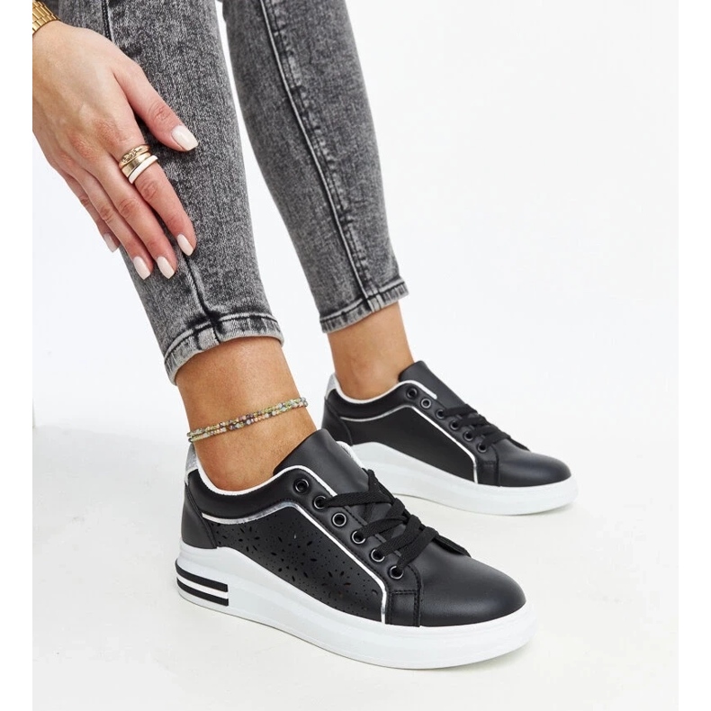 D/GMR Mustat harjakattoiset lenkkarit Zorka glitterillä