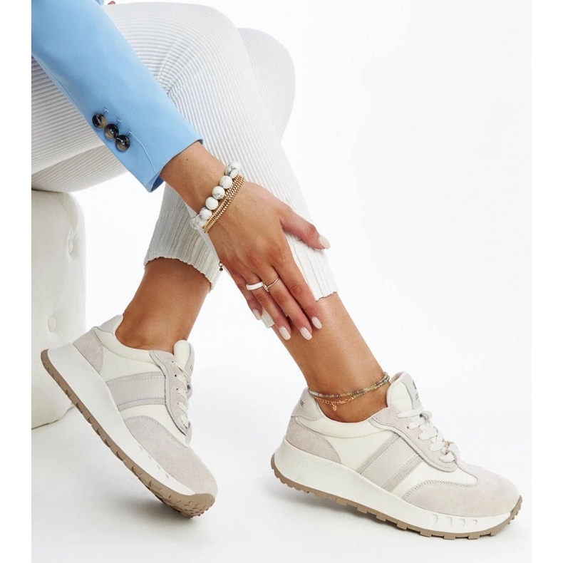 Nahasin harmaat nahkalenkkarit