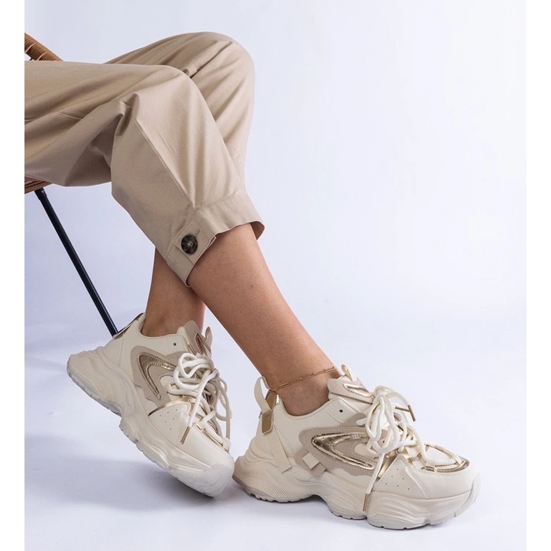 D/CEO Beige naisten urheilun lenkkarit massiivisella panttioikeudella