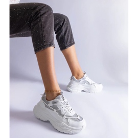 D/CEO Valkoiset lenkkarit, joissa Rigel glitter -sisäkkeet valkoinen