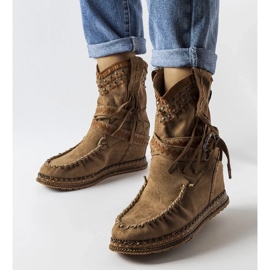 D/CEO Beausoleilin tummanruskeat kiila saappaat