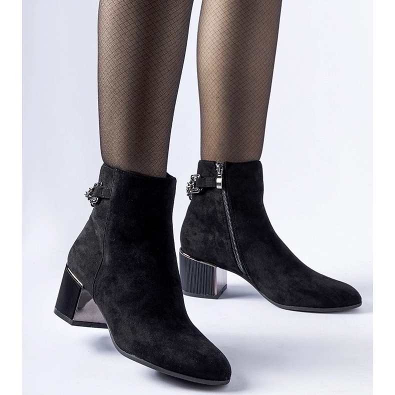 D/CEO Mustat nilkkurit, joissa Fenughedu ekologinen mokkaketju