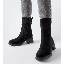 D/CEO Mustat nilkkurit ekologisesta mokkanahkasta Agordino