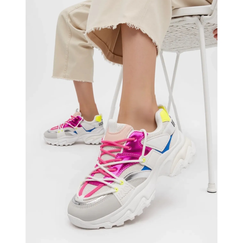 Naisten lenkkarit Zelora Rose Red monivärinen