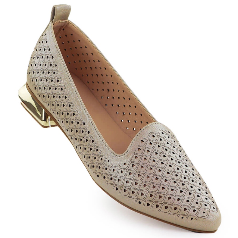 Naisten kengät koristeellisessa kantapäässä Beige Potocki SZ12574