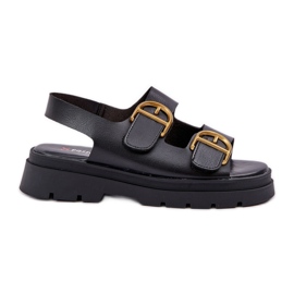 Eco -nahkainen sandaalit, joissa on mustat kiinnittimet