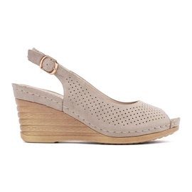 Goodin Beige Openwork -sandaalit kiilassa