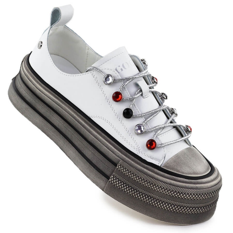 Nahka -lenkkarit valkoisella goe nn2n4054 -alustalla valkoinen