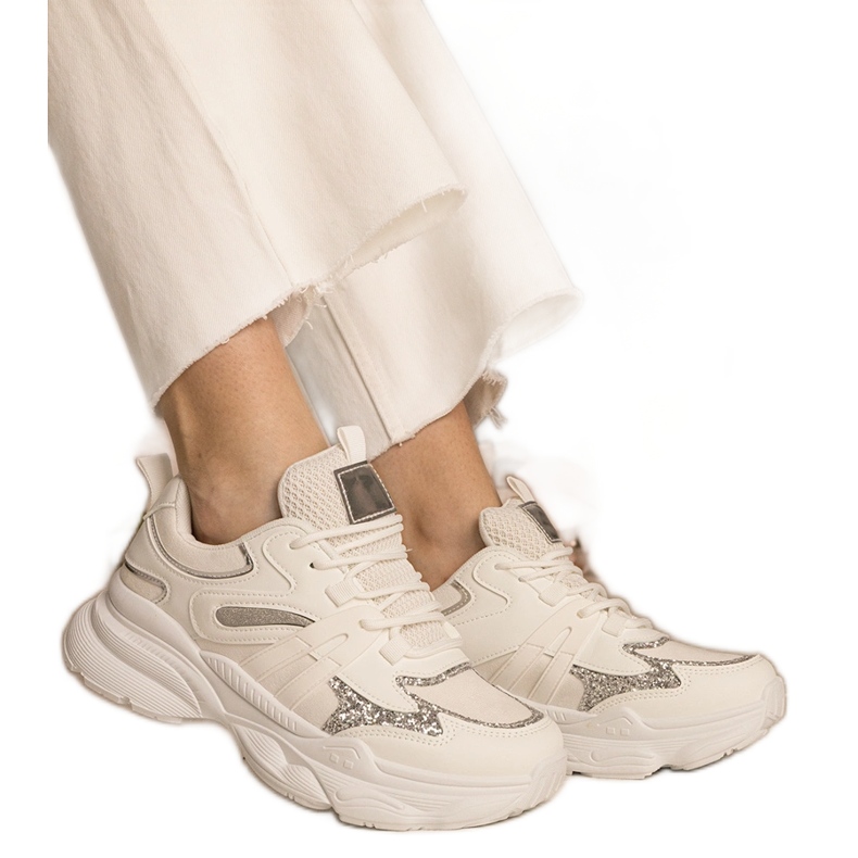 Valkoiset lenkkarit naisten urheilu kimaltelevat valkoinen