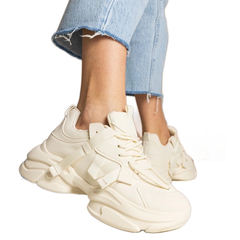 Beige lenkkarit naisten massiiviset urheilulajit