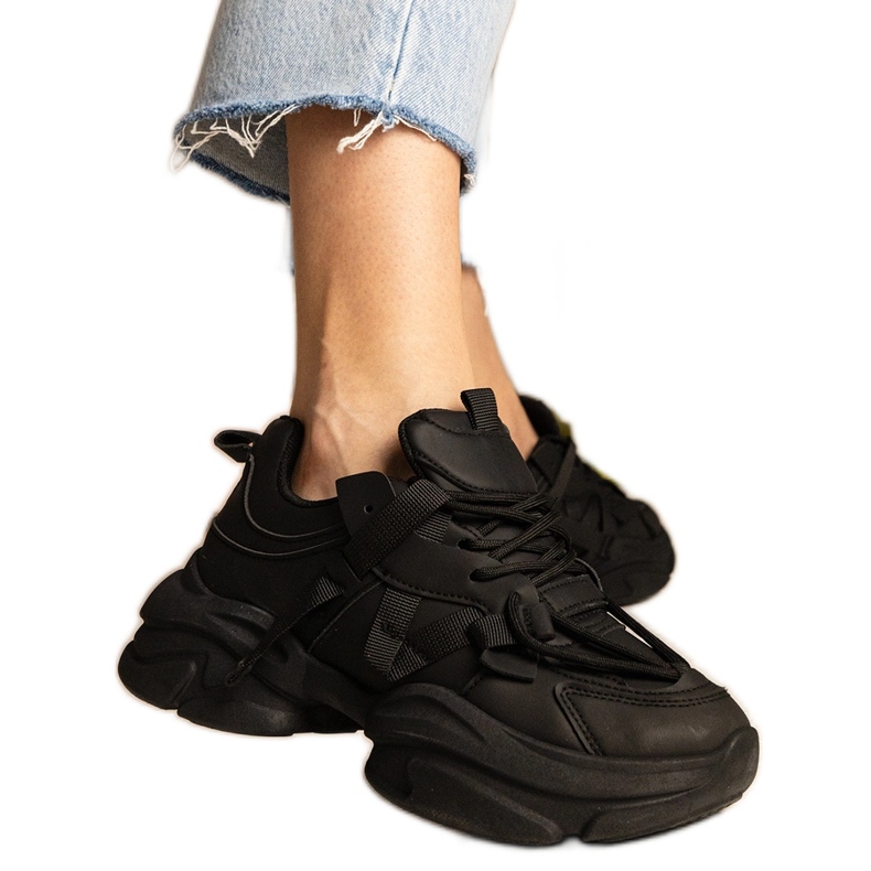 Mustat lenkkarit Naisten massiivinen urheilu