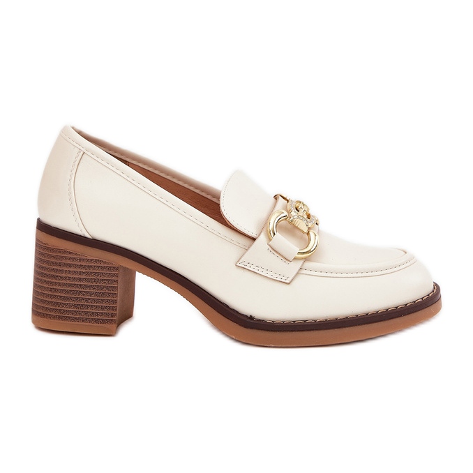 Naisten kengät, joissa on kultainen yksityiskohta beige korkokengillä